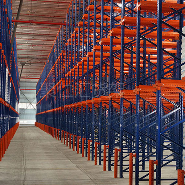 貫通式倉(cāng)庫(kù)貨架過(guò)道