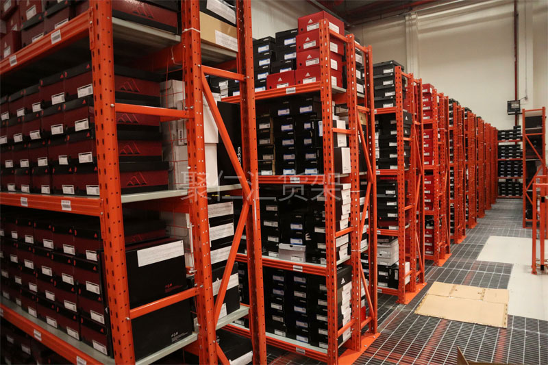 標(biāo)準(zhǔn)中型貨架