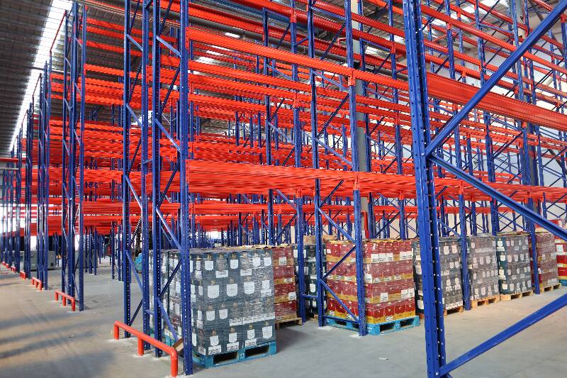 帶托盤的重型貨架