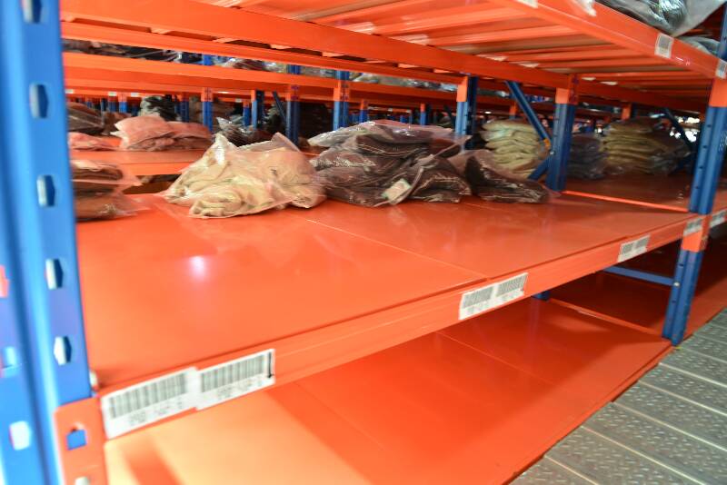 閣樓式貨架層板