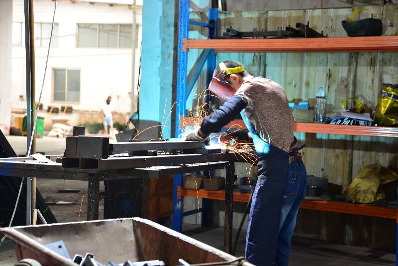 多層閣樓貨架生產(chǎn)車間